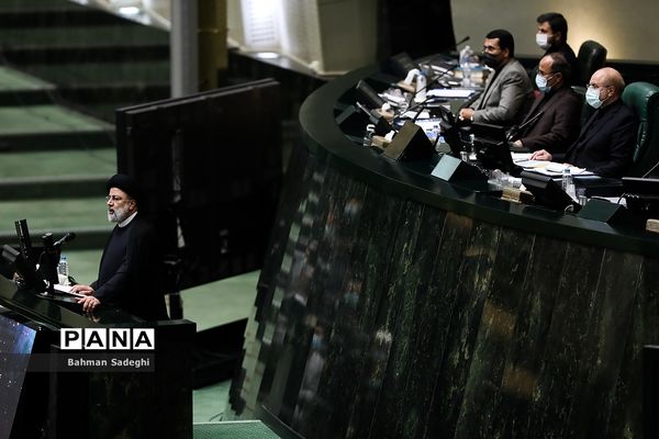 جلسه بررسی صلاحیت وزرای پیشنهادی دولت سیزدهم در مجلس