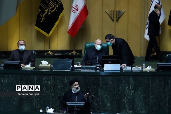 جلسه بررسی صلاحیت وزرای پیشنهادی دولت سیزدهم در مجلس