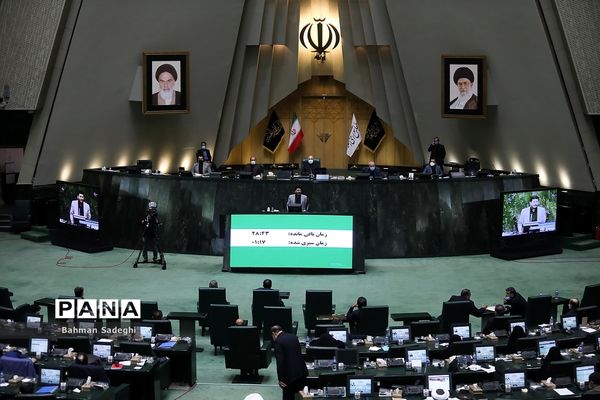 جلسه بررسی صلاحیت وزرای پیشنهادی دولت سیزدهم در مجلس