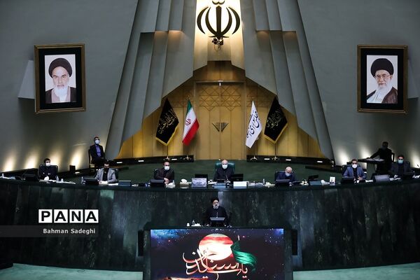 جلسه بررسی صلاحیت وزرای پیشنهادی دولت سیزدهم در مجلس