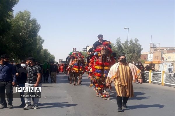 حرکت کاروان نمادین اسرای کربلا در قم