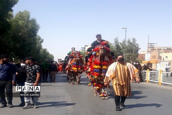حرکت کاروان نمادین اسرای کربلا در قم