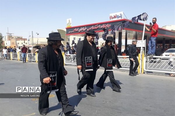حرکت کاروان نمادین اسرای کربلا در قم