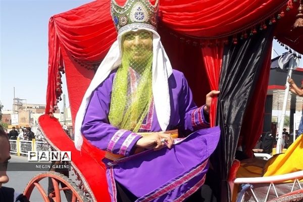 حرکت کاروان نمادین اسرای کربلا در قم