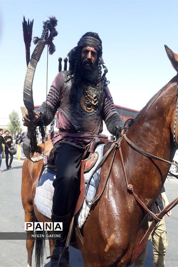 حرکت کاروان نمادین اسرای کربلا در قم