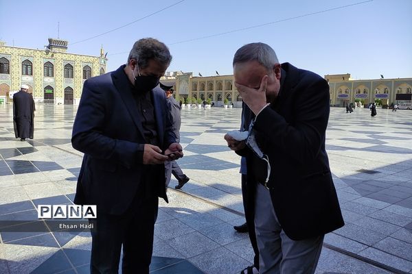 تشییع پیکر علامه حکیمی در بارگاه  رضوی