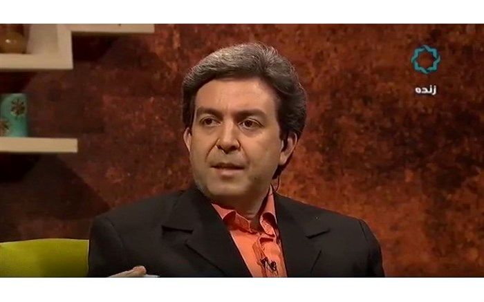 آغاز برنامه ای برای شعر با اجرای علیرضا بهرامی