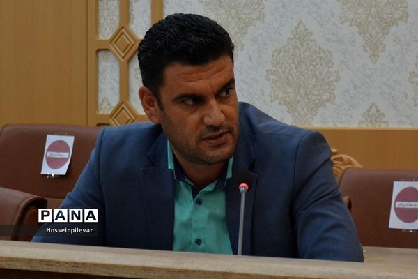 دیدار نماینده مجلس با شهرداران و شوراهای شهرستان خوسف و ماژان