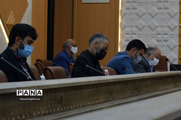 دیدار نماینده مجلس با شهرداران و شوراهای شهرستان خوسف و ماژان