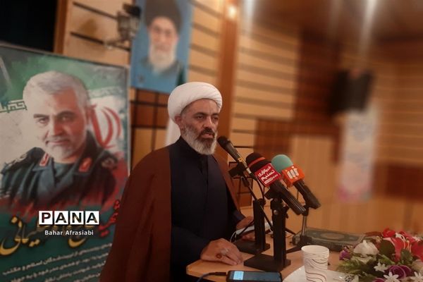 برگزاری مراسم اختتامیه دوره تشکیلاتی یاوران ولایت شهر پرند