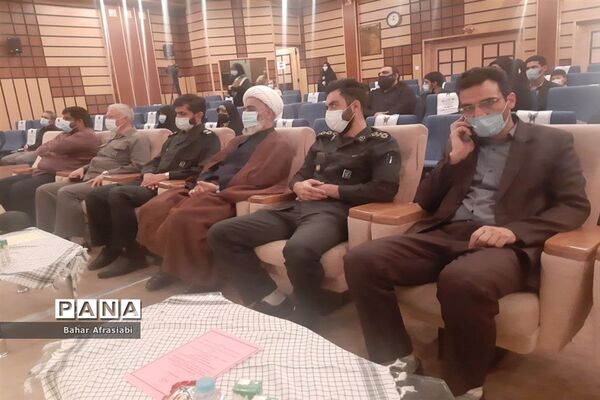 برگزاری مراسم اختتامیه دوره تشکیلاتی یاوران ولایت شهر پرند