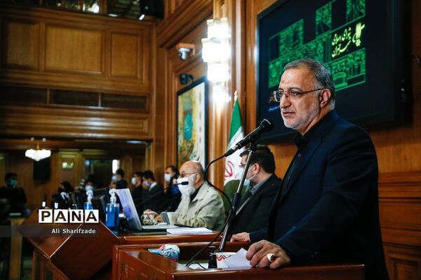 حضور شهردار تهران در جلسه شورای شهر