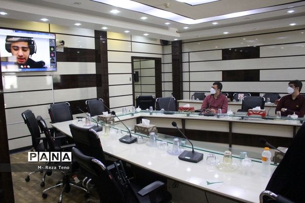 نشست اعضا هیات رئیسه مجلس دانش‌آموزی استان بوشهر