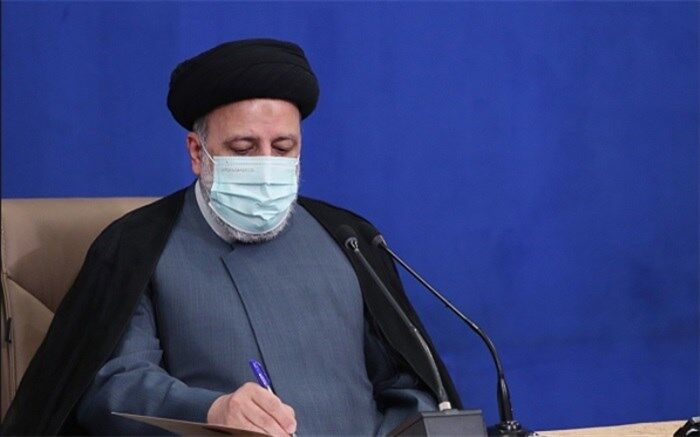 رئیسی درگذشت مادر شهیدان والامقام حق‌گویان را تسلیت گفت