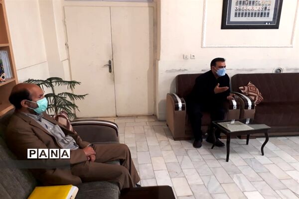 کارگروه نظارت بر تهیه و توزیع لباس فرم مدارس شهرستان شهرضا