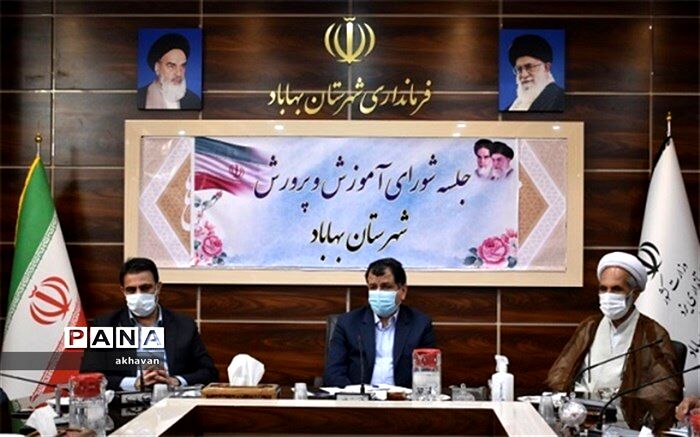 تا زمانی که ۷۰ درصد جامعه واکسن دریافت نکنند زنجیره کرونا قطع نمی‌شود