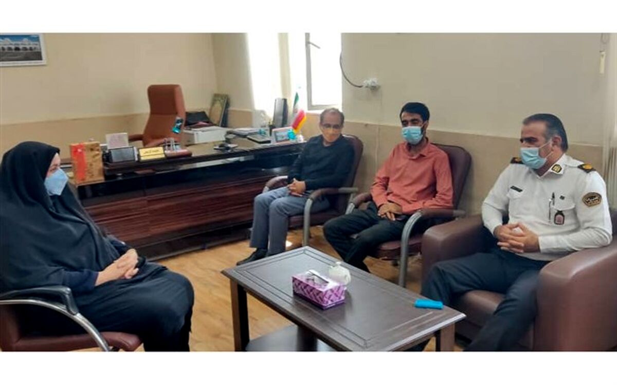 نشست دوجانبه پلیس راهور و آموزش و پرورش میناب