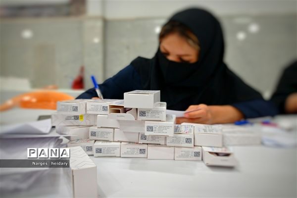 افتتاح دومین سالن  تجمیعی واکسن کرونا در مدرسه شهید رحیمی امیدیه