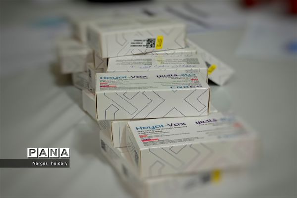 افتتاح دومین سالن  تجمیعی واکسن کرونا در مدرسه شهید رحیمی امیدیه