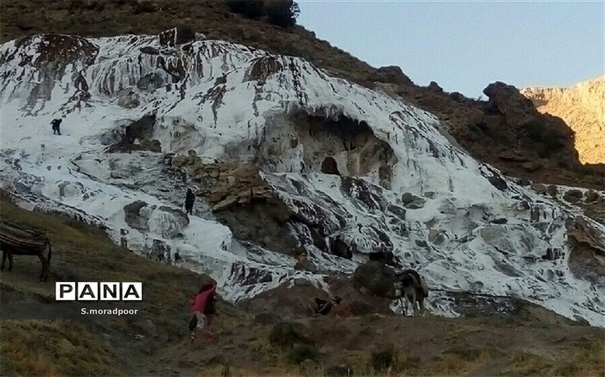 روستایی که کوه نمک است