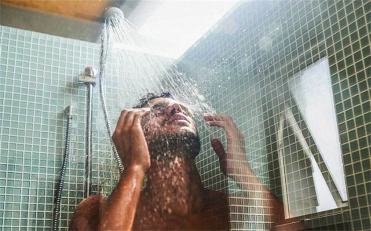 ۶ فایده دوش شبانه برای سلامتی