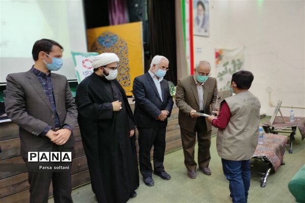 مراسم افتتاحیه مجله دانش‌آموزی فردای کاشمر در کانون لقمان