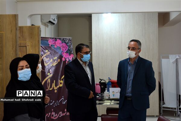 واکسیناسیون فرهنگیان ناحیه یک آموزش و پرورش مشهد در اردوگاه شهدای مدافع حرم