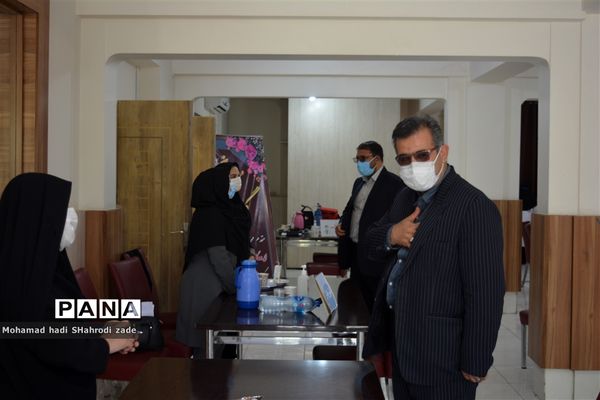 واکسیناسیون فرهنگیان ناحیه یک آموزش و پرورش مشهد در اردوگاه شهدای مدافع حرم