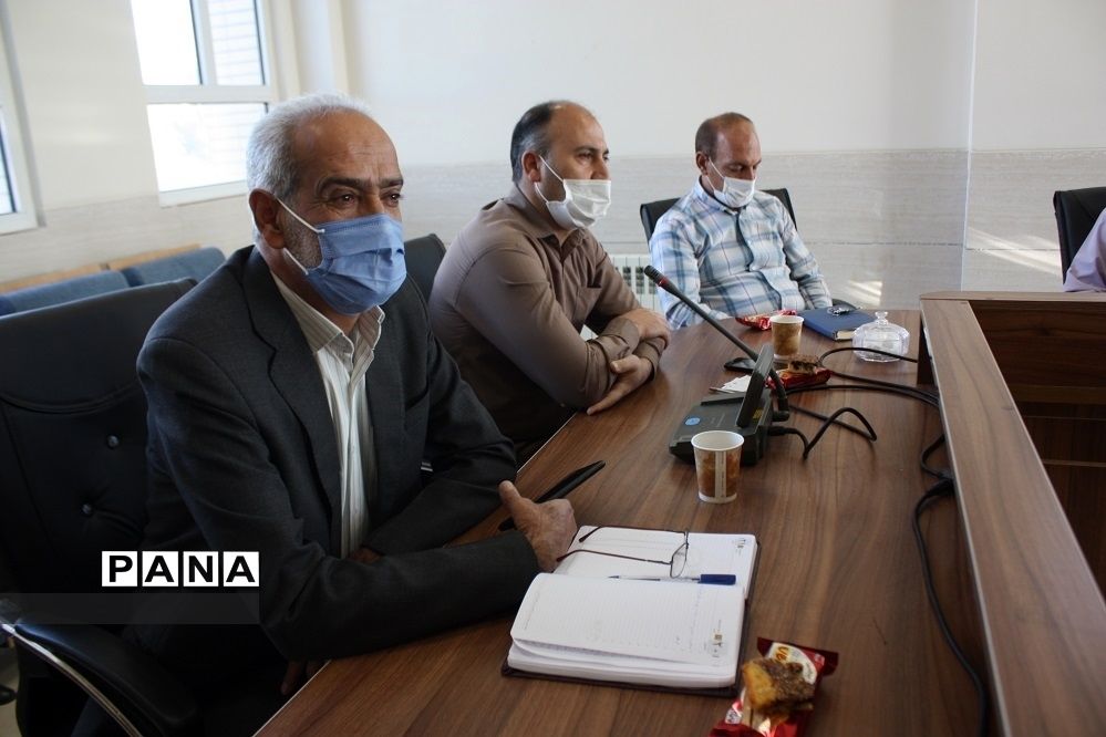 برگزاری شورای اداری آموزش و پرورش ابرکوه