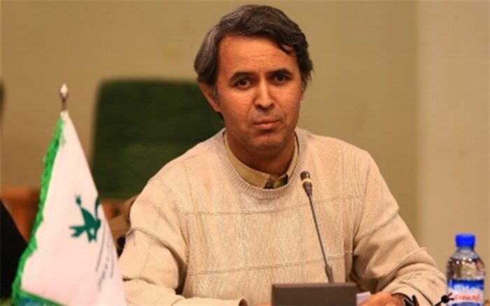 علی‌اصغر سیدآبادی: رانت ترجمه در برابر تالیف قرار می گیرد