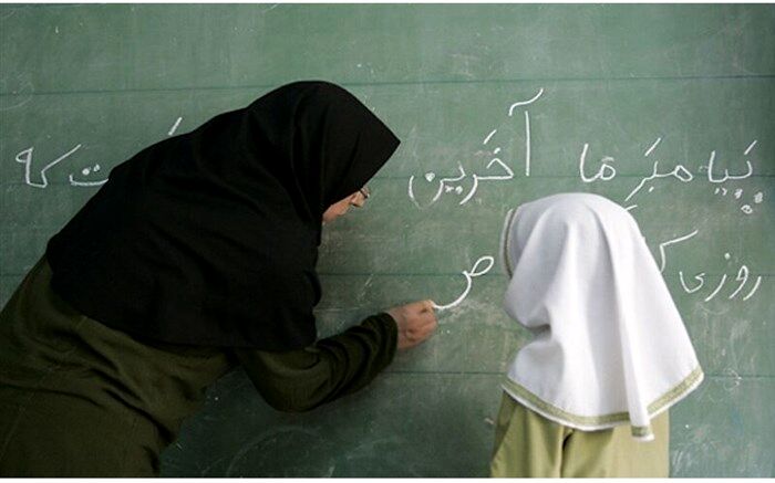 توضیح سنگری از میزبان مجلس از سرپرست وزارت آموزش و پرورش و تغییرات در لایحه رتبه‌بندی معلمان