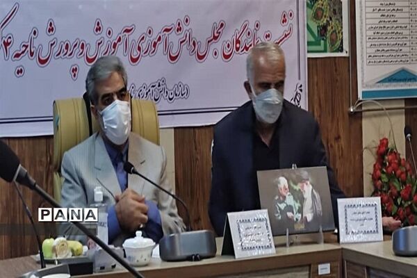 برگزاری نشست نمایندگان مجلس دانش‌آموزی ناحیه 4 کرج