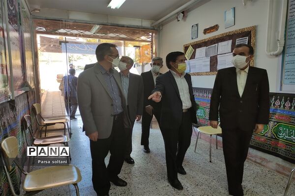 بازدید معاون آموزش متوسطه اداره کل آموزش و پرورش خراسان از مدارس کاشمر