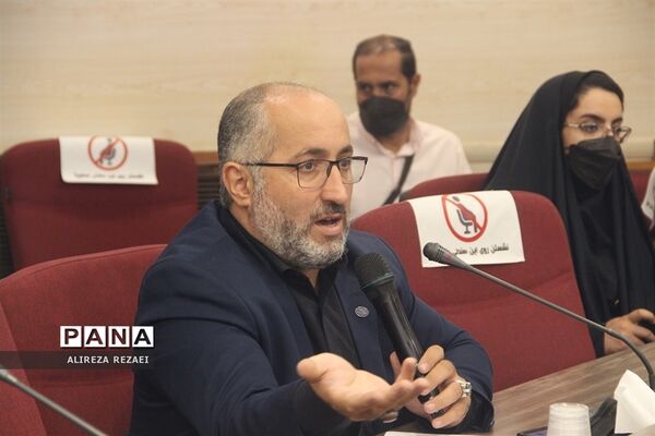 نشست خبری مدیرکل آموزش و پرورش استان قم
