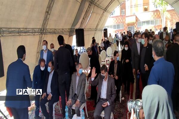 آیین افتتاح متمرکز مجتمع های آموزشی قلم و رازی در البرز