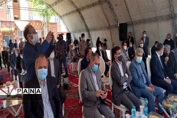 آیین افتتاح متمرکز مجتمع های آموزشی قلم و رازی در البرز