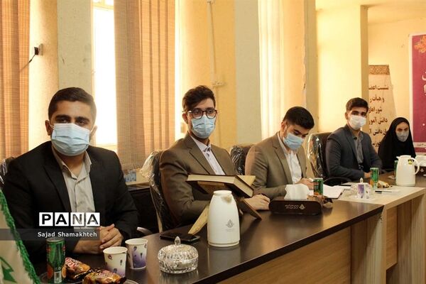 نشست فصلی نمایندگان دهمین دوره مجلس دانش آموزی استان خوزستان