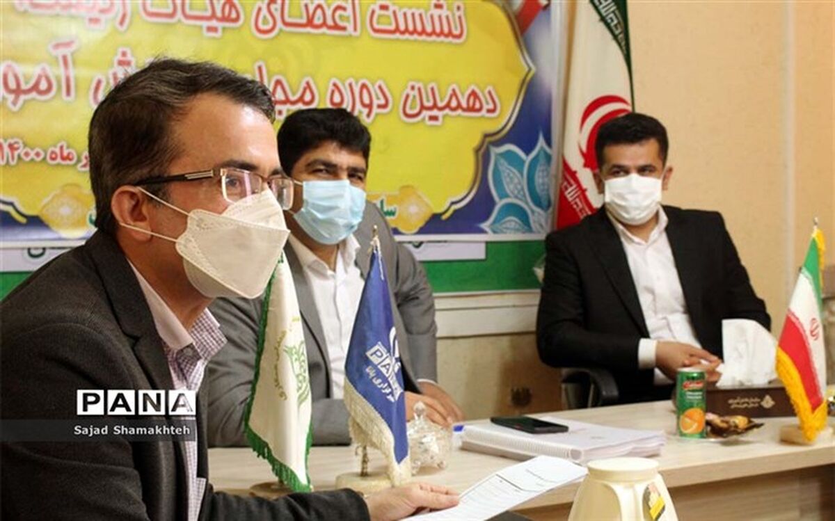 نشست فصلی هیات رییسه مجلس دانش‌آموزی استان خوزستان برگزار شد
