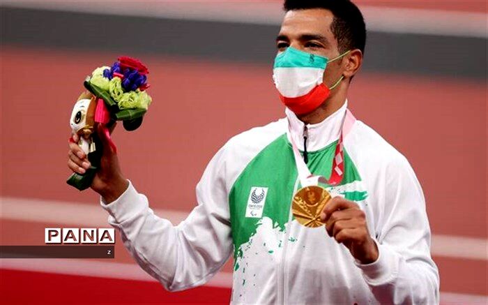 تجلیل از سعید افروز قهرمان طلایی پارالمپیک