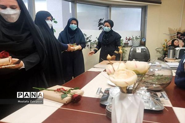 تقدیر از مدافعان سلامت مرکز آموزشی درمانی شهدای خلیج فارس