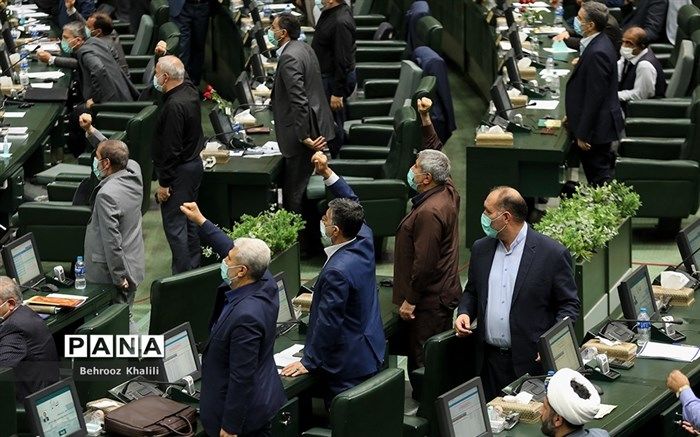 تصویب کلیات طرح تسهیل صدور مجوز کسب‌وکار در مجلس؛ موافقان و مخالفان چه گفتند؟