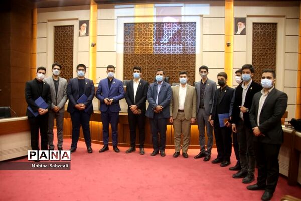 برگزاری مراسم معارفه دبیران مناطق کشور در اولین نشست هیئت رئیسه کنگره ملی بسیج دانش آموزی
