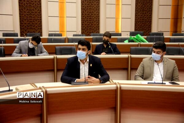 برگزاری مراسم معارفه دبیران مناطق کشور در اولین نشست هیئت رئیسه کنگره ملی بسیج دانش آموزی