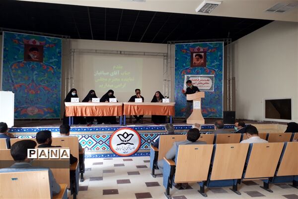 نشست نمایندگان مجلس دانش آموزی ابرکوه با نماینده مجلس