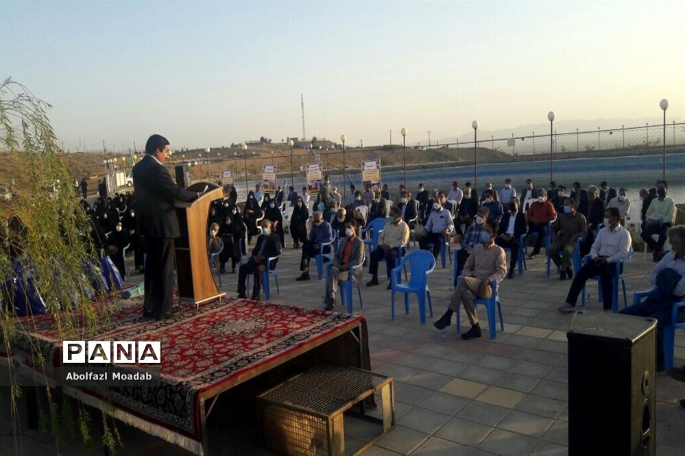 نشست تخصصی مدیران مدارس کاشمر  در آستانه سال تحصیلی جدید