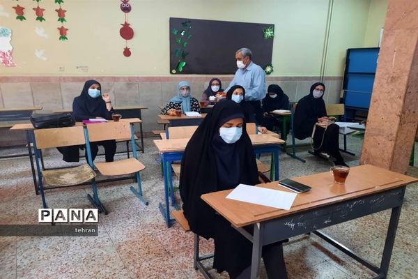 برگزاری کارگاه‌های ترکیبی حضوری و مجازی برای معلمان جدیدالورود ابتدایی منطقه 7