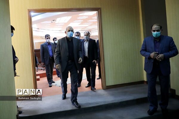 جلسه قرارگاه عملیاتی ستاد مبارزه با کرونا