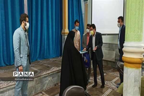 جلسه هم‌اندیشی مدیران متوسطه دوم کاشمر