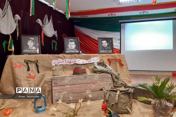 نواختن زنگ ایثار و شهادت  را مدرسه شهدای اقتدار ملارد