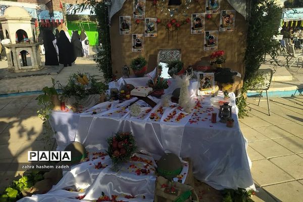 نمایشگاه هشت سال جنگ دفاع مقدس در فرهنگسرای ولا شهرری